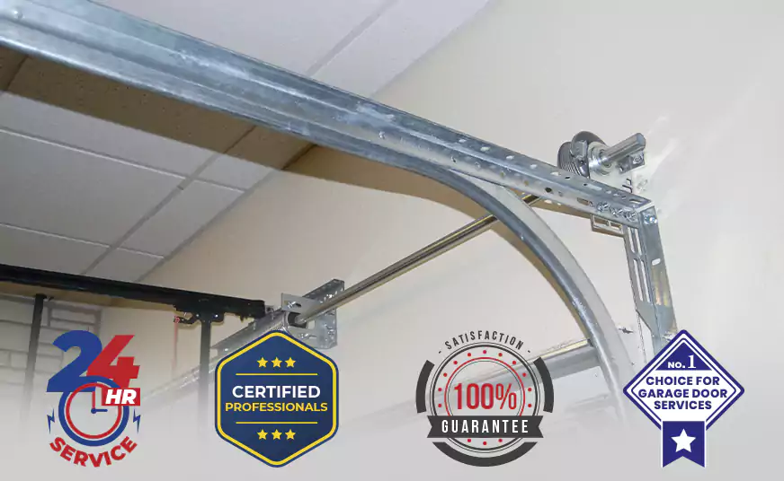 How Much Does a Garage Door Rail Replacement Cost in Tamarac, FL?